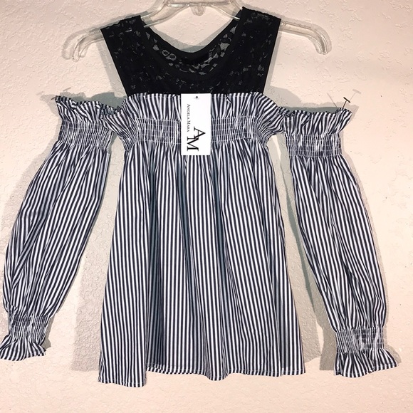 Angela Mara Tops - NWT Angela Mara Sneaker Chic Open Shoulder Top